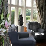 Hazel Manor هاروغايت