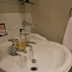 Hazel Manor هاروغايت