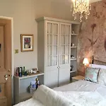 منزل ريفي Hazel Manor