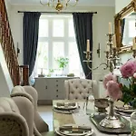 Hazel Manor